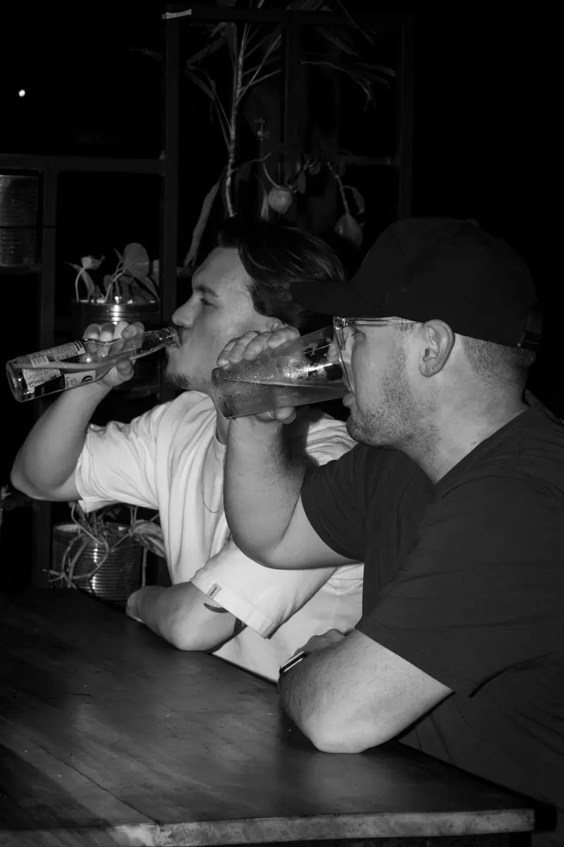 Customers at the Chop House counter in Tamarindo